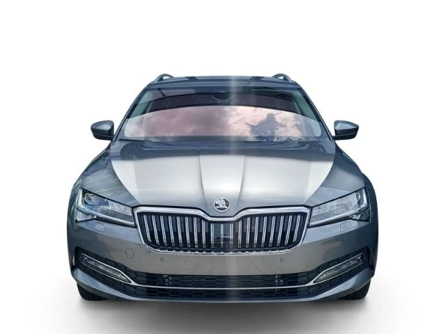 Skoda Superb Combi 2.0 TDI Style  - изображение 2