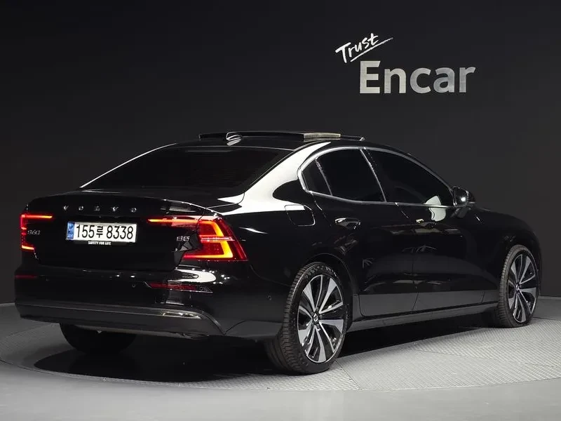Volvo S60 B5 Ultimate Bright, снимка 2 - Автомобили и джипове - 56225049