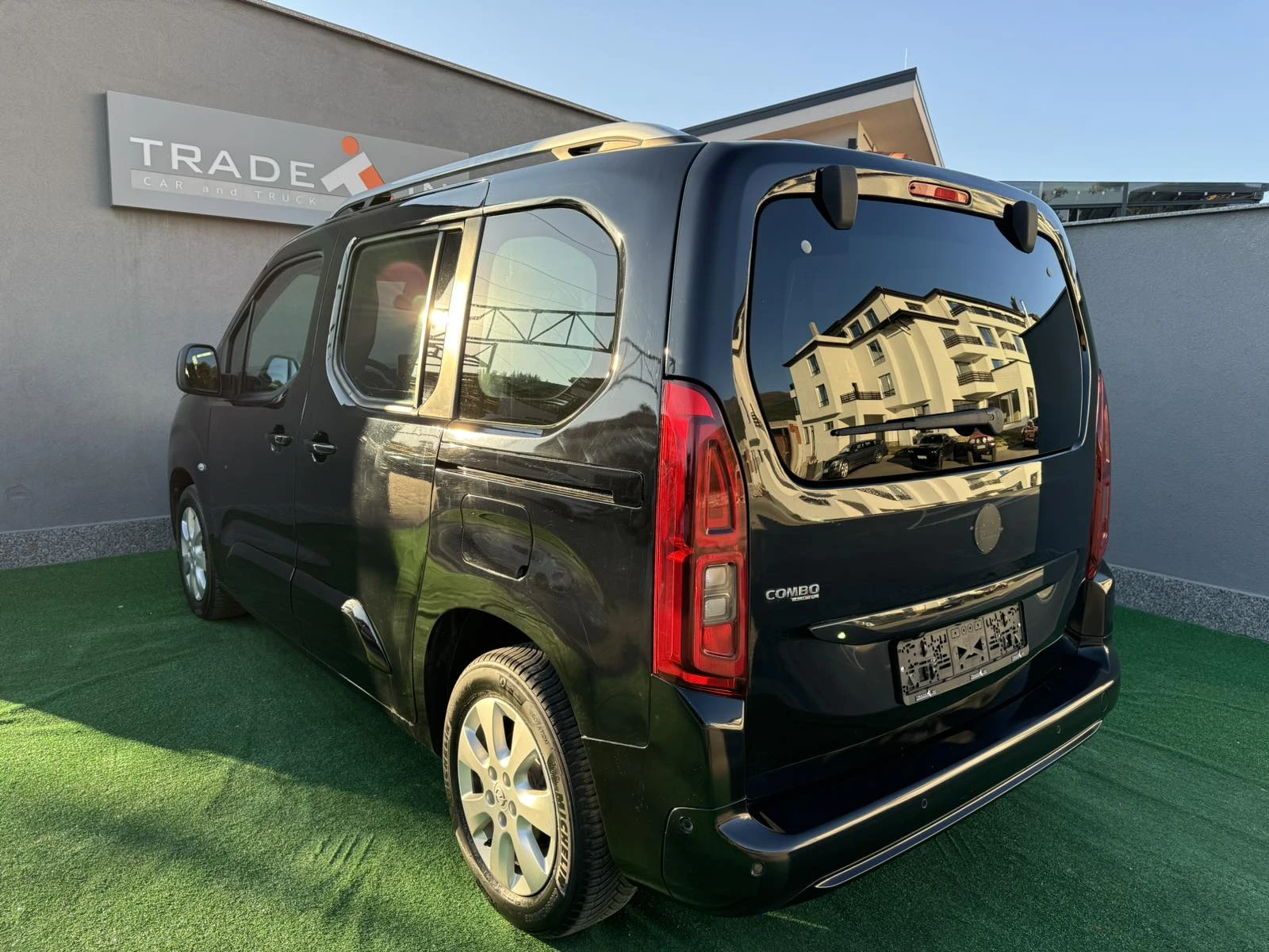 Opel Combo 1.2i LIFE - изображение 6