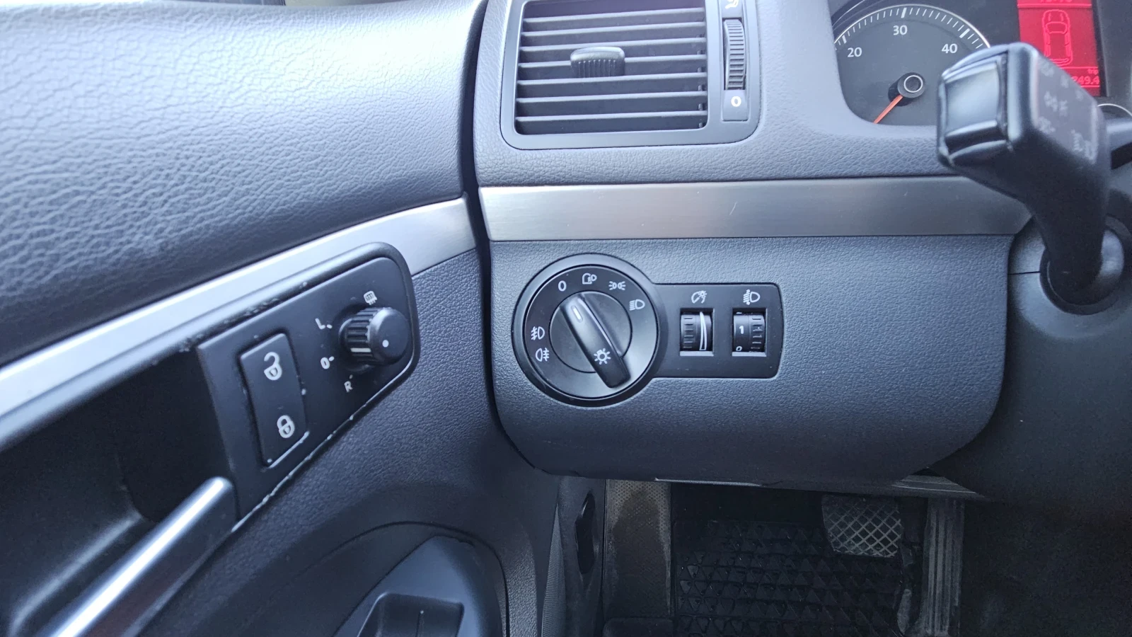 VW Touran  - изображение 10