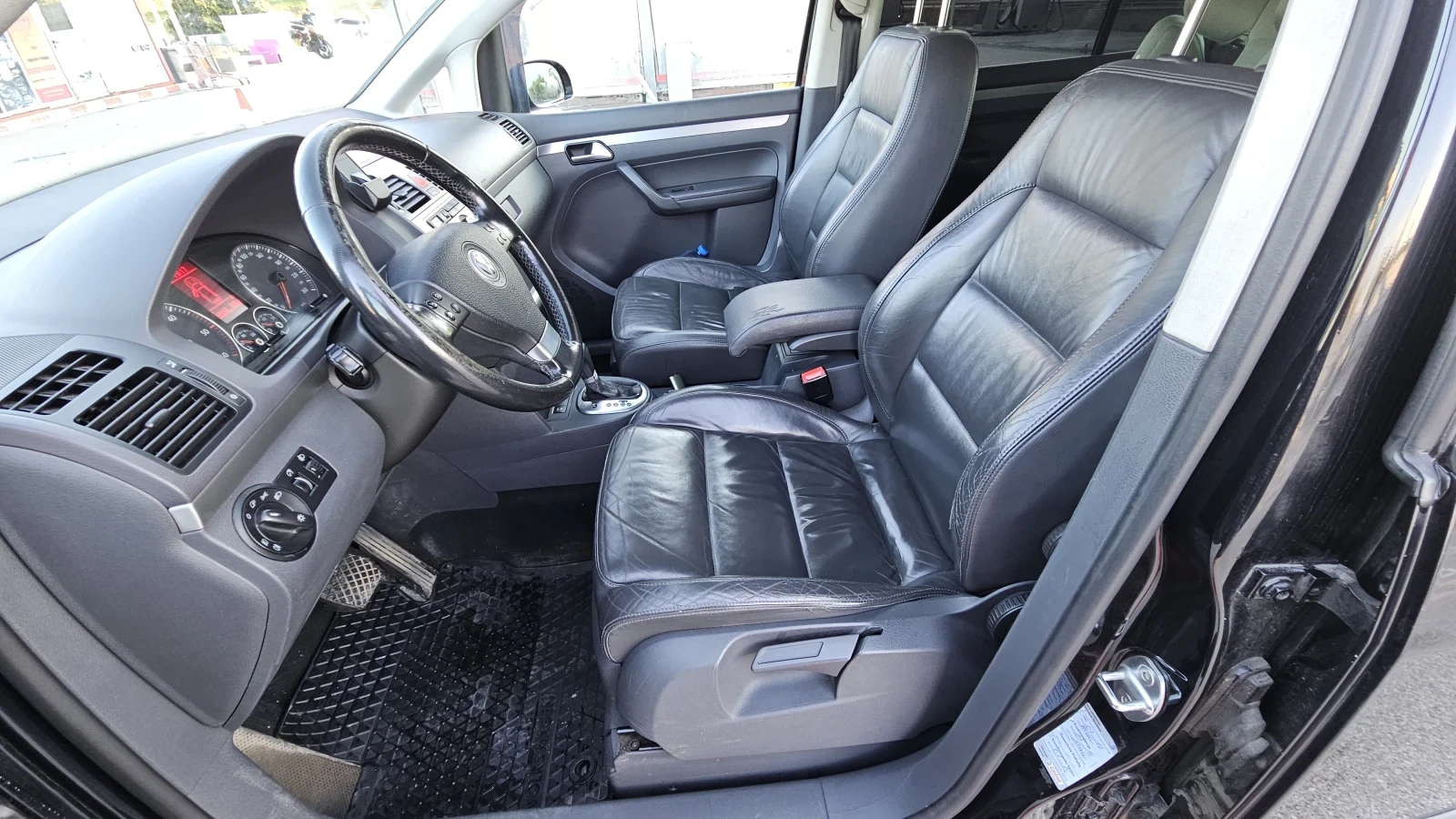 VW Touran  - изображение 7