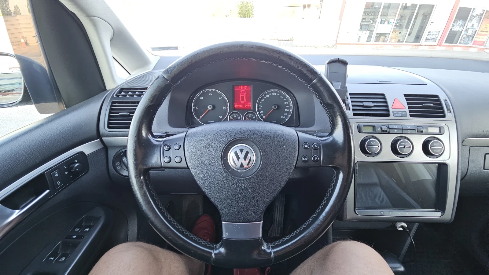 VW Touran  - изображение 9