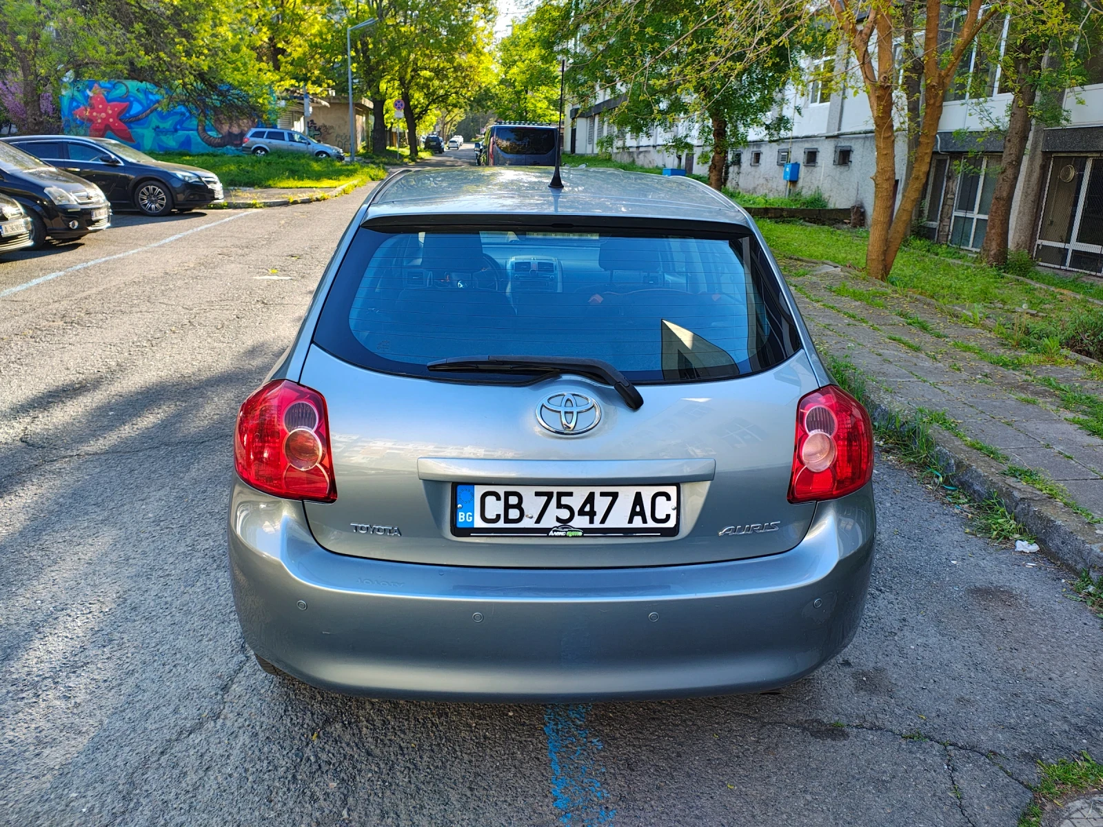 Toyota Auris  - изображение 2