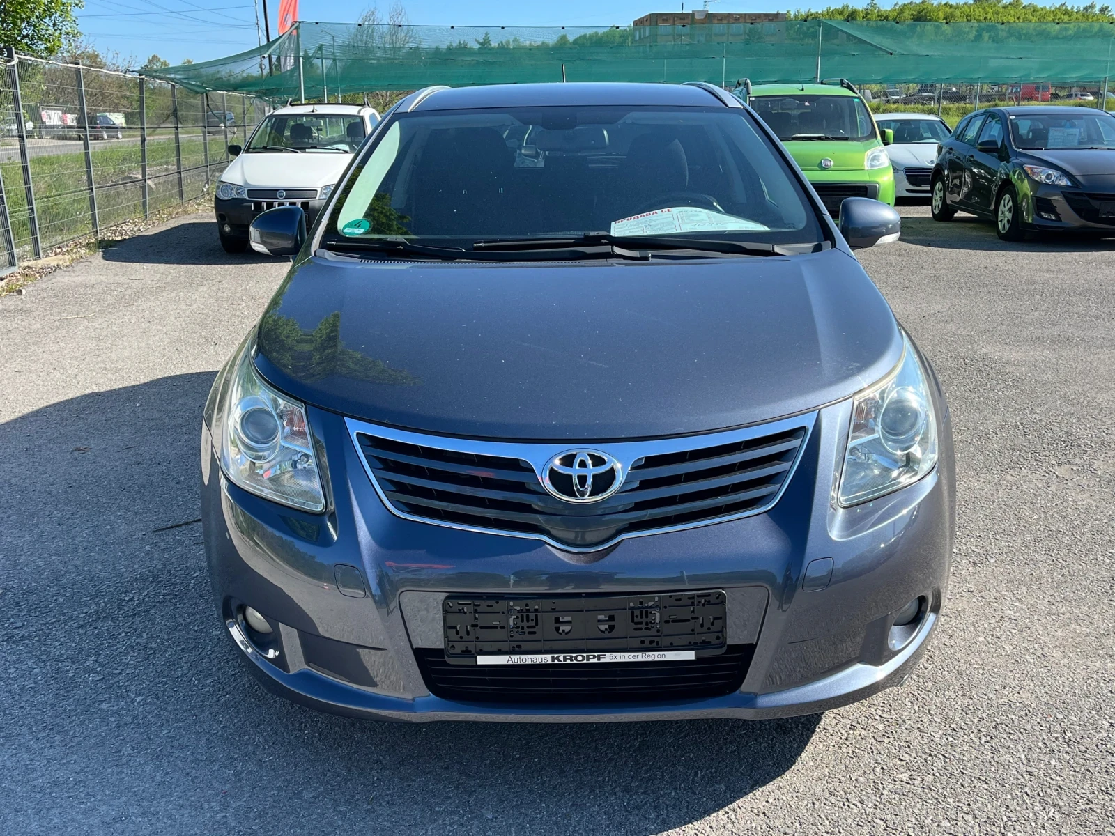 Toyota Avensis 2.2 Automatic - изображение 8