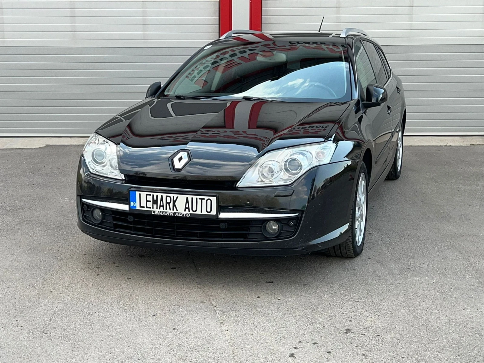 Renault Laguna 2.0DCI KLIMATRONIK 6-СКОРОСТИ ЛИЗИНГ!!! - изображение 2
