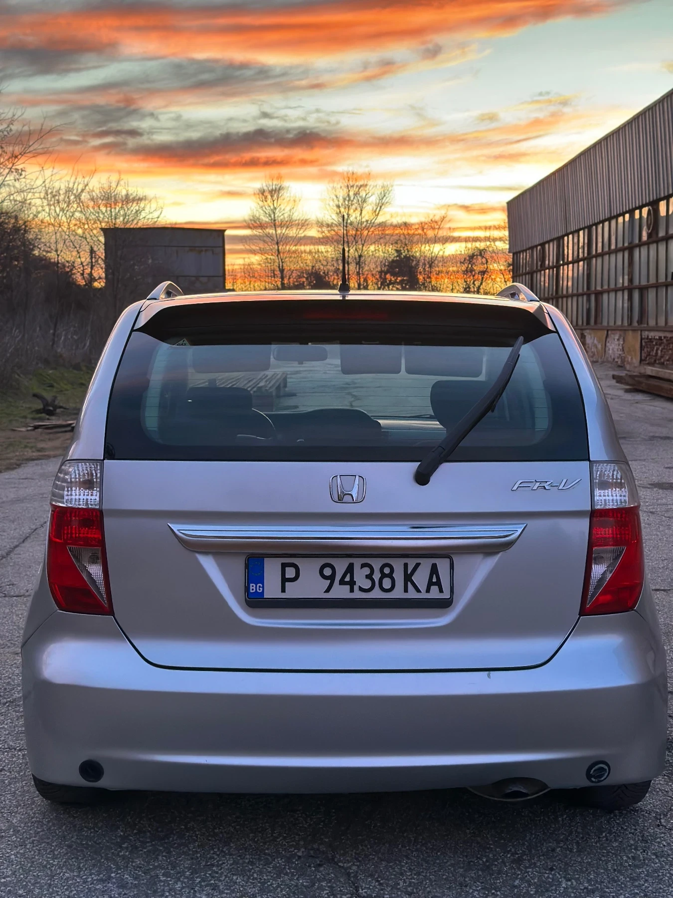 Honda Fr-v 2.0  - изображение 6