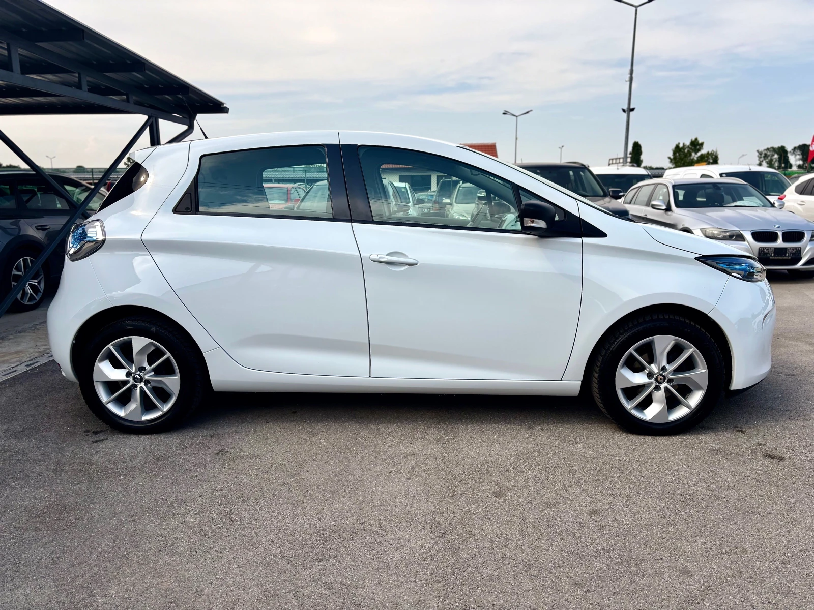 Renault Zoe  - изображение 4