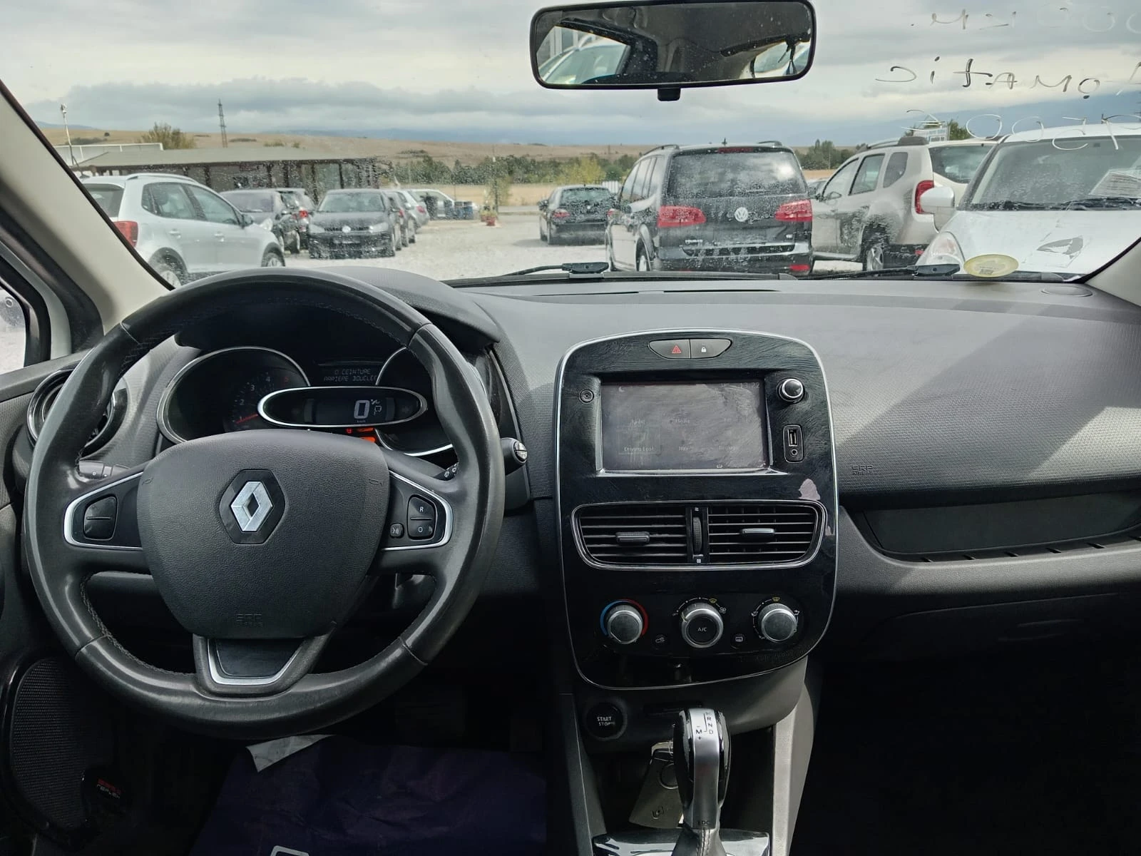Renault Clio AUTOMATIC - изображение 8