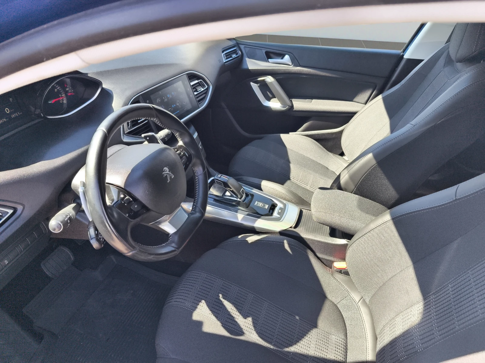 Peugeot 308 ALLURE 1.2 PureTech 130 EAT8 EURO 6/2003102 | Mobile.bg   11