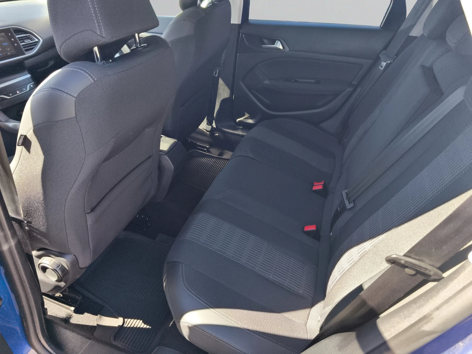 Peugeot 308 ALLURE 1.2 PureTech 130 EAT8 EURO 6/2003102 | Mobile.bg   12