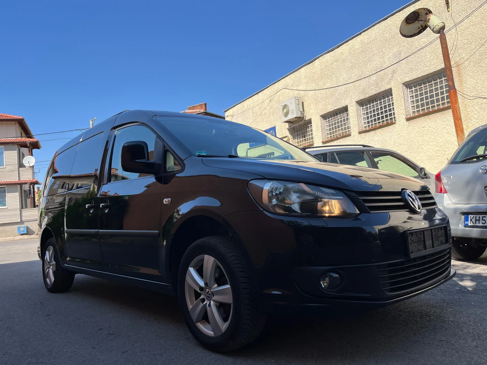 VW Caddy 1.6 Bifuel Maxi 7 места фабрична газ - изображение 4