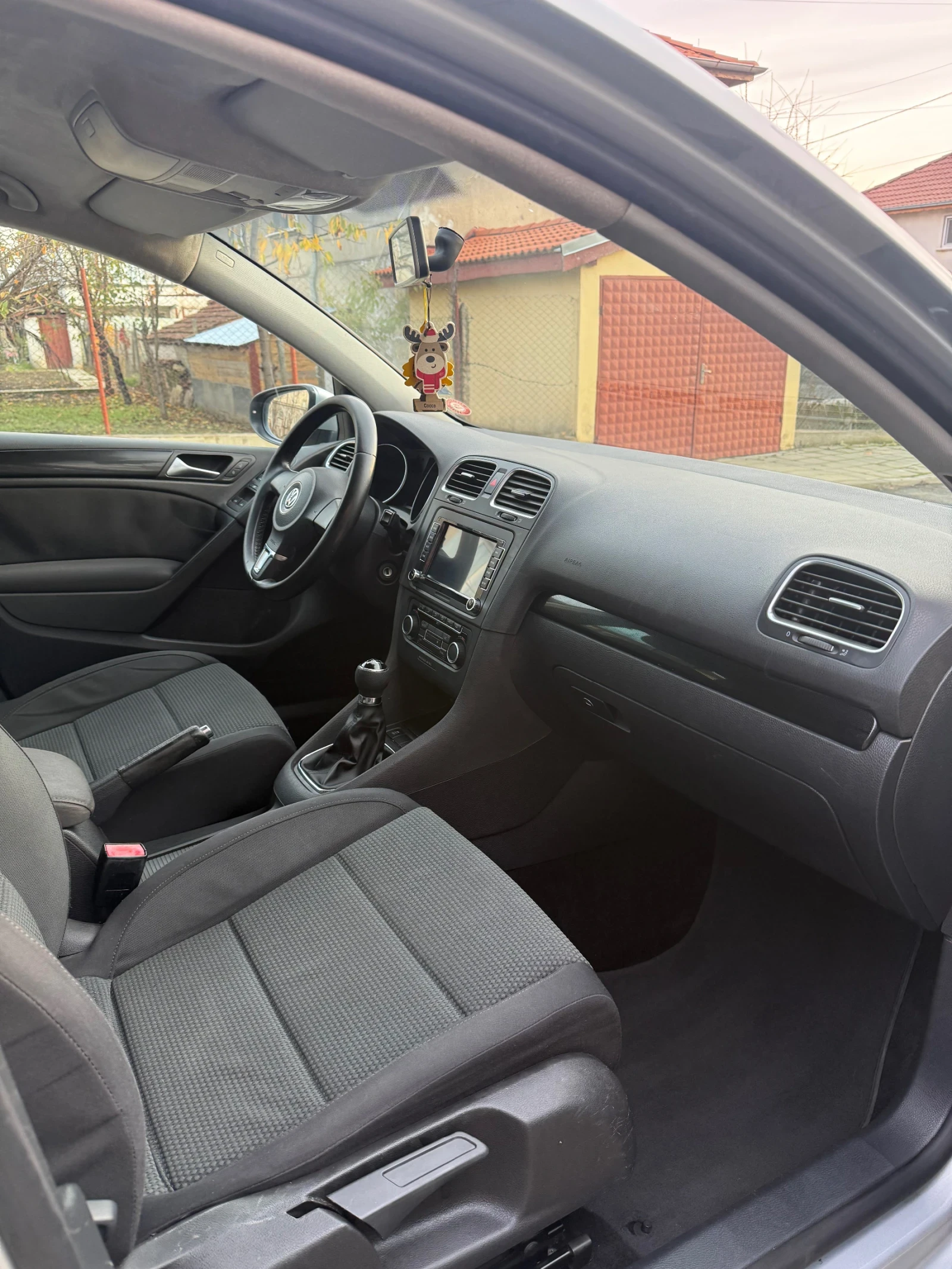 VW Golf 1.6TDI Comfortline - изображение 10