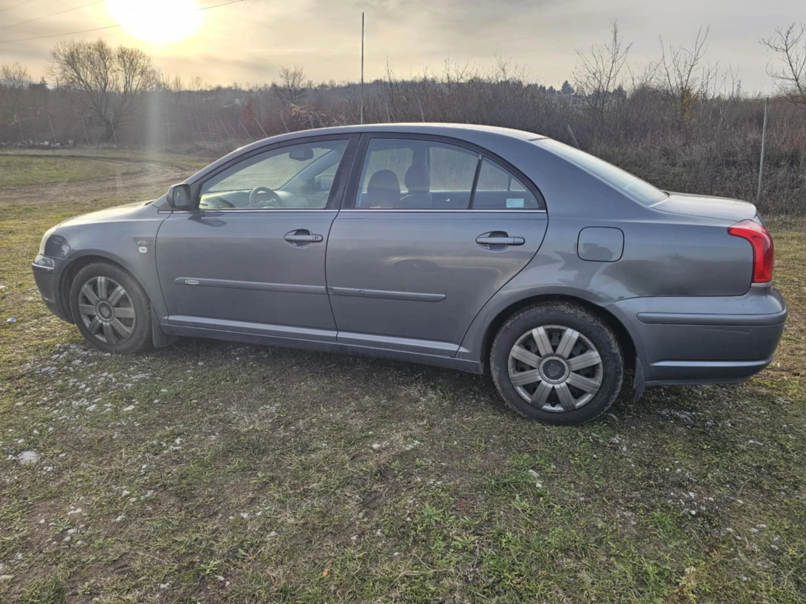 Toyota Avensis 2.0 D4D 116к.с - изображение 8