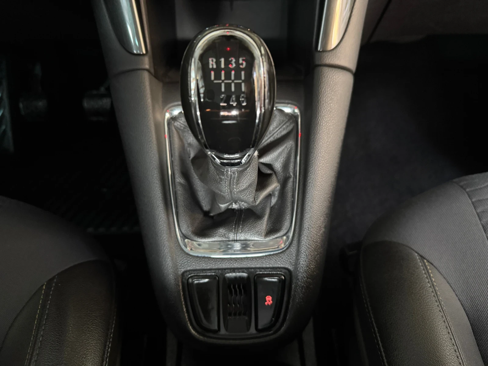 Opel Zafira  1.6i ecoM* COSMO* 7 МЕСТА* КОЖА* EURO 6, снимка 12 - Автомобили и джипове - 53745629