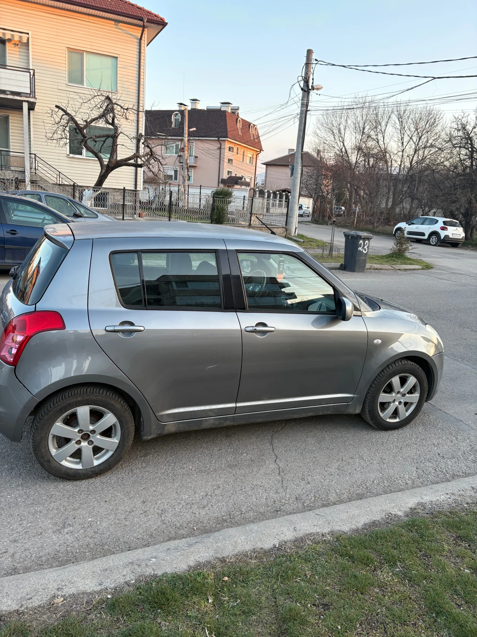 Suzuki Swift, снимка 2 - Автомобили и джипове - 53849549