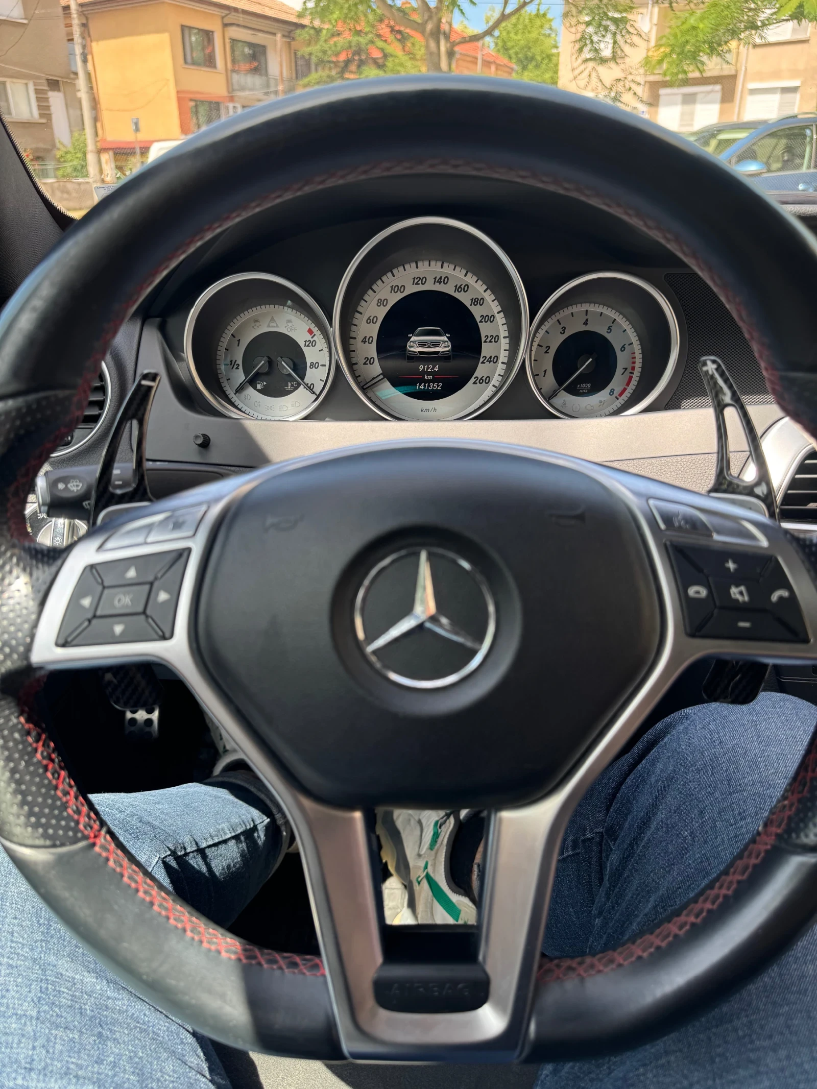 Mercedes-Benz C 350 Бензин / m276 , снимка 8 - Автомобили и джипове - 53962672