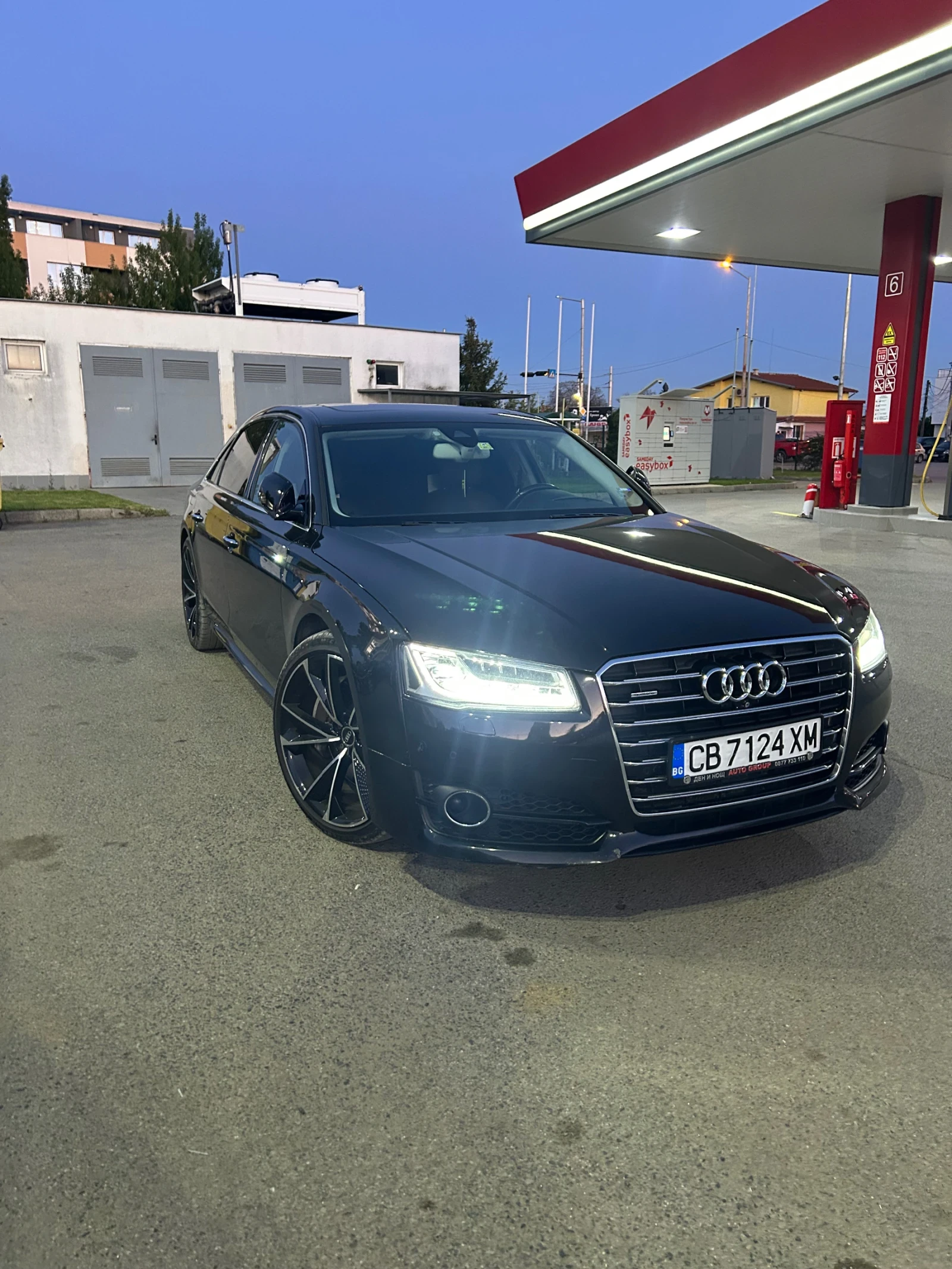 Audi A8  L/4.2TDI/TV/DISTR/BOSE/CAMERA/ОБДУХ/МАСА, снимка 2 - Автомобили и джипове - 54035881