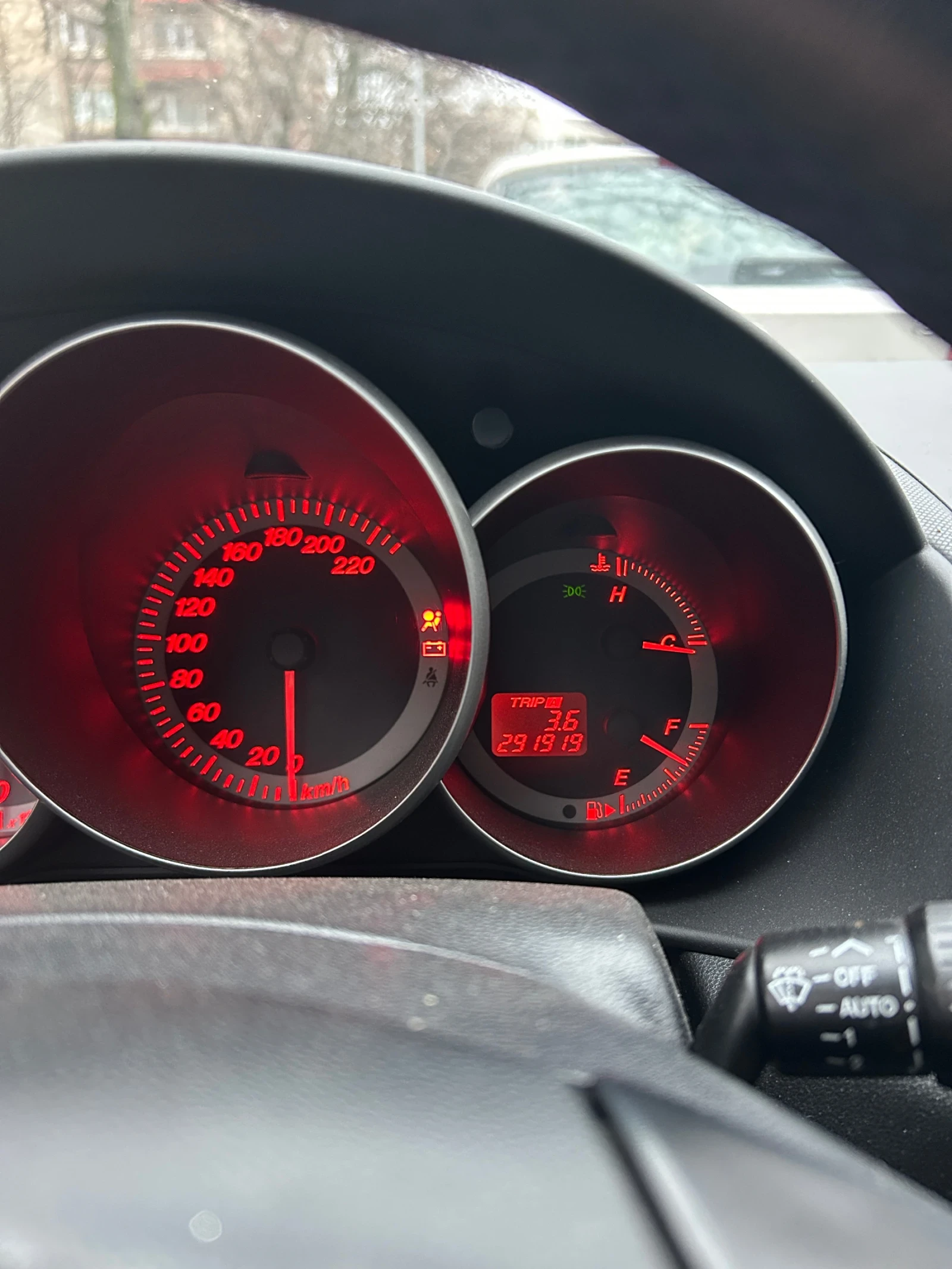 Mazda 3, снимка 10 - Автомобили и джипове - 54544399