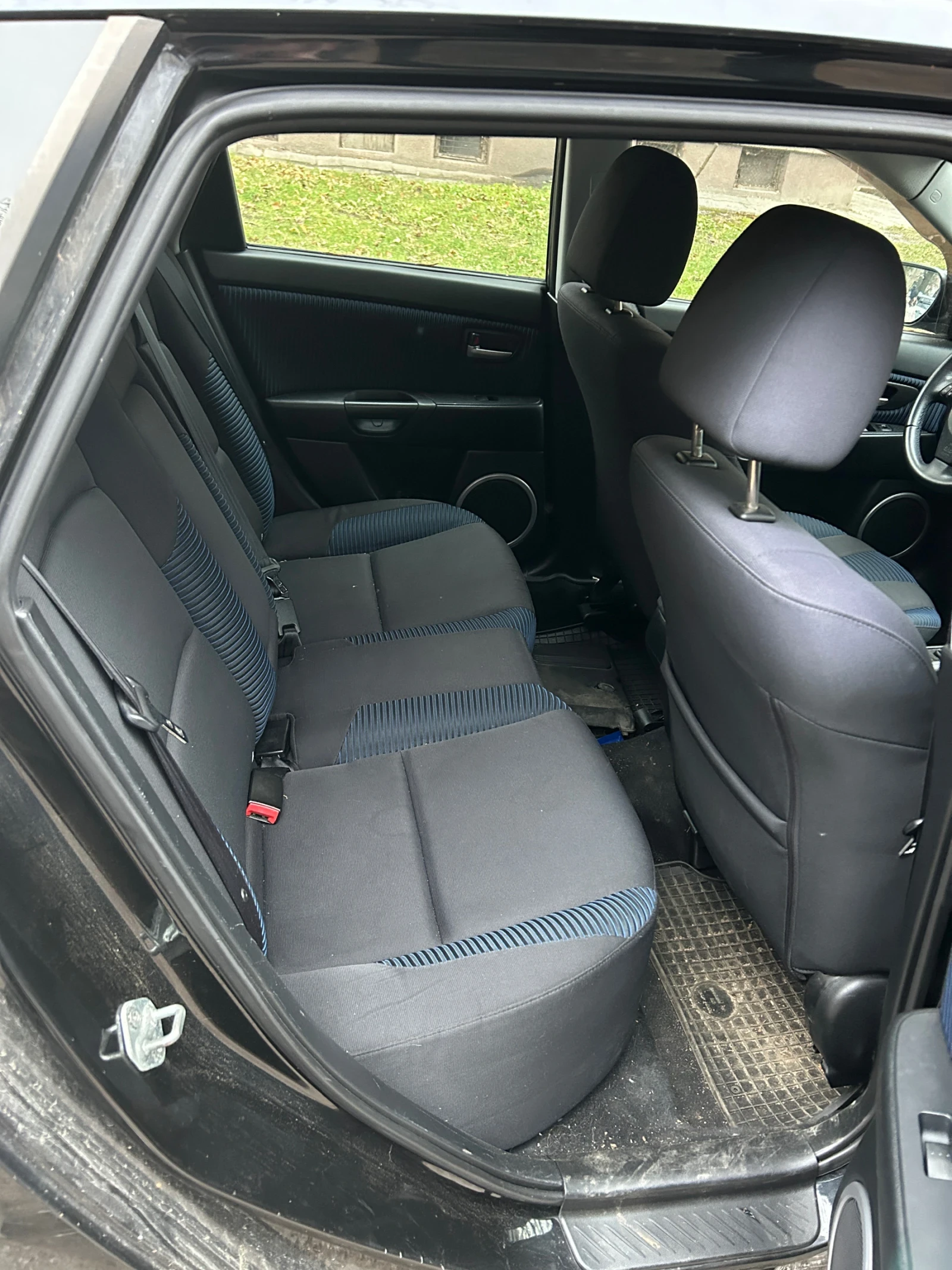 Mazda 3, снимка 9 - Автомобили и джипове - 54544399