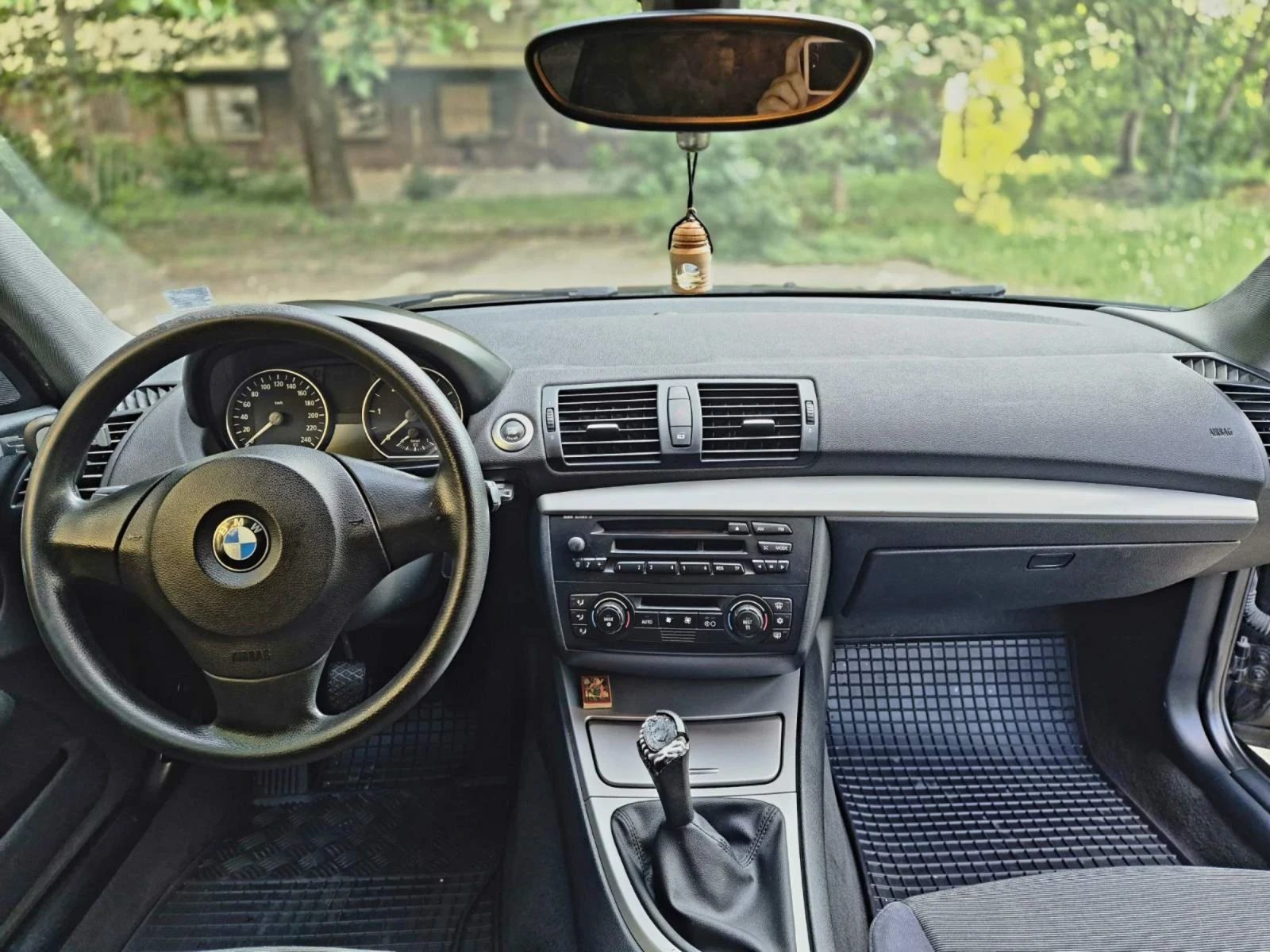 BMW 118 2.0, снимка 7 - Автомобили и джипове - 54665418