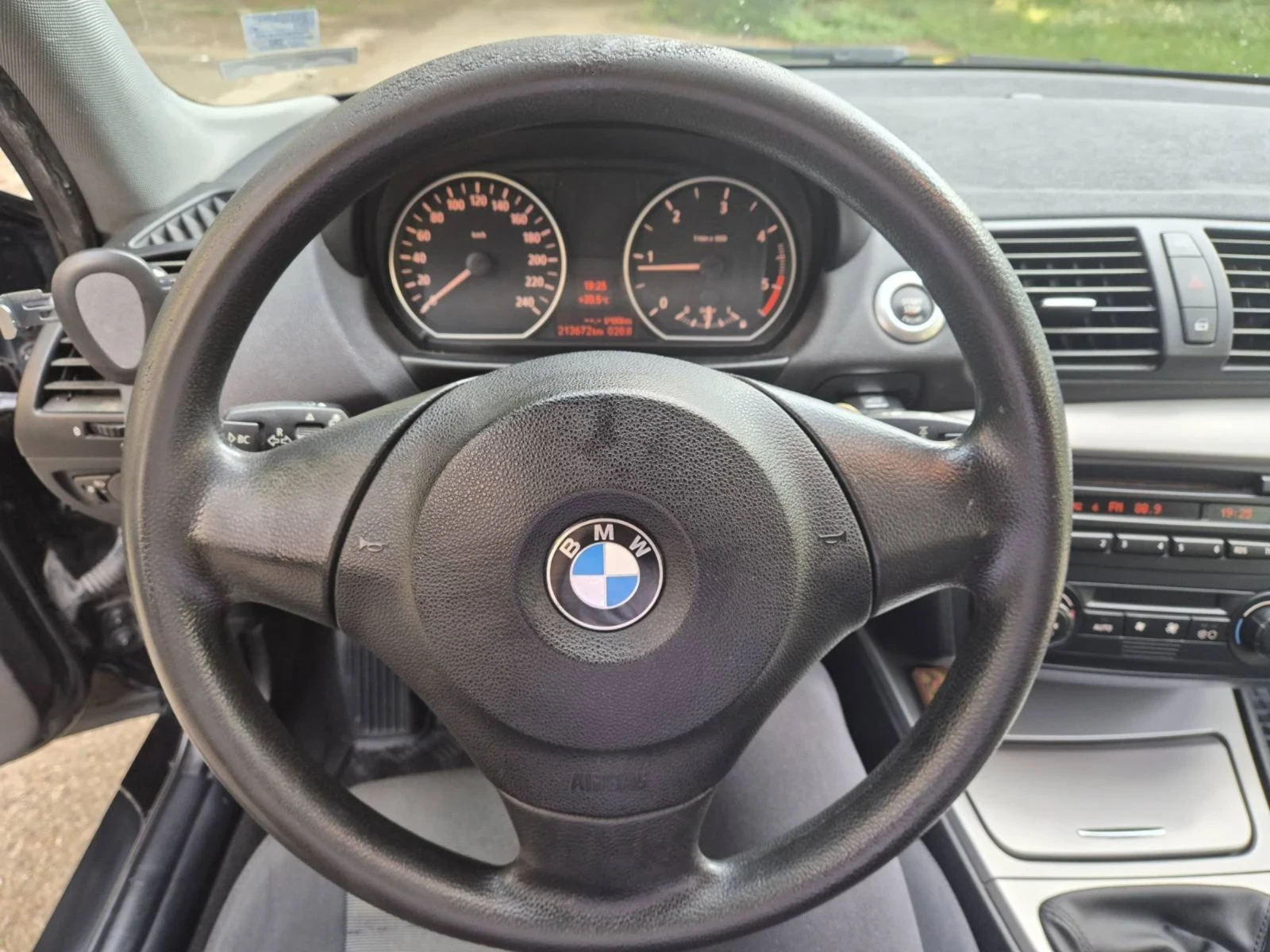 BMW 118 2.0, снимка 8 - Автомобили и джипове - 54665418
