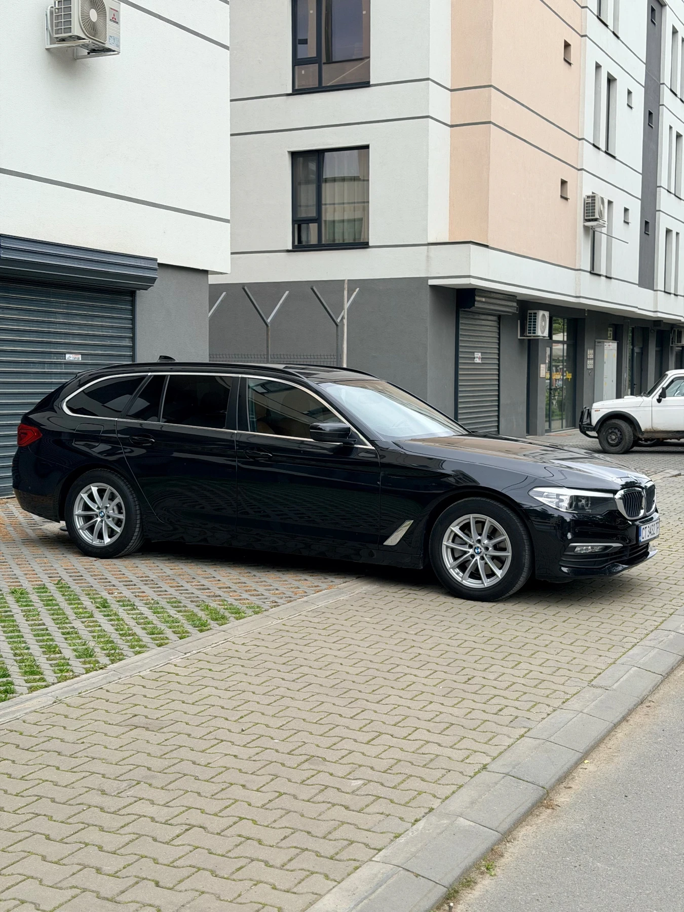 BMW 520, снимка 5 - Автомобили и джипове - 54783812