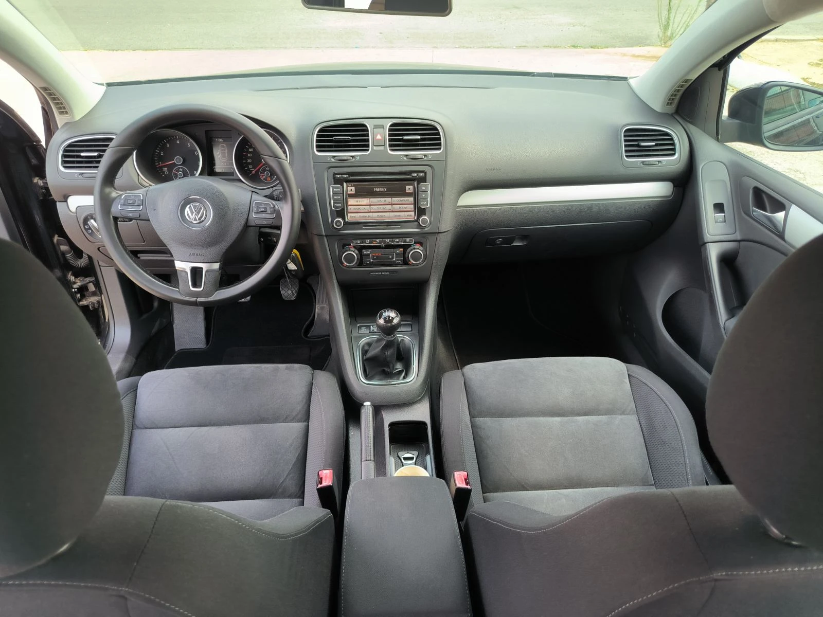 VW Golf 1.6i-Bi-Fuel-Euro-5A, снимка 14 - Автомобили и джипове - 55571794
