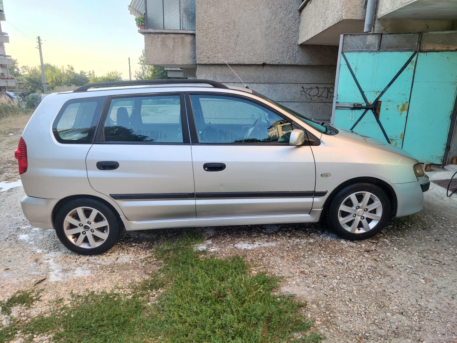 Mitsubishi Space star, снимка 6 - Автомобили и джипове - 55694764