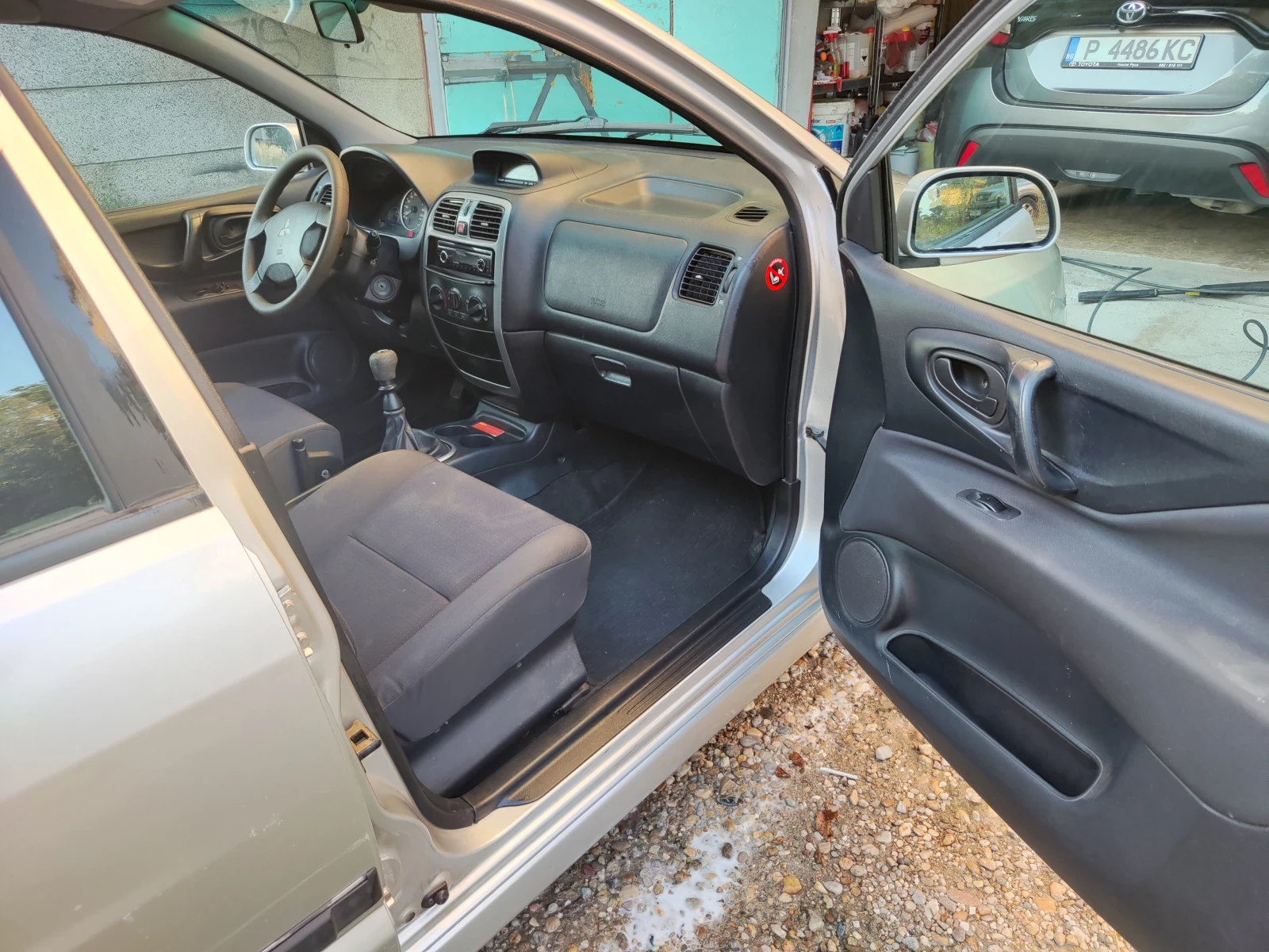 Mitsubishi Space star, снимка 11 - Автомобили и джипове - 55694764