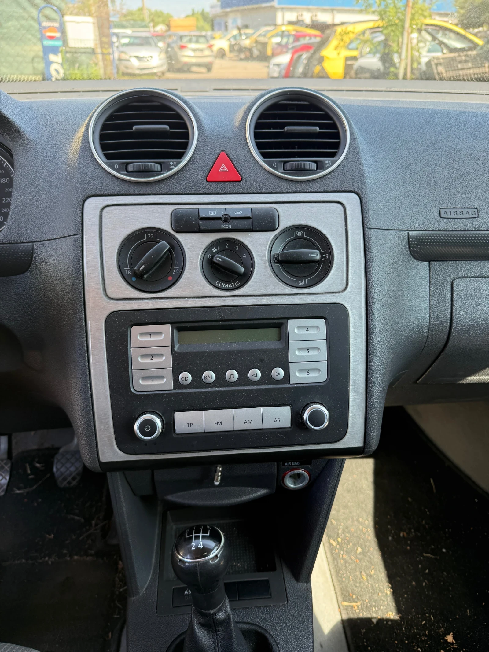 VW Caddy 2.00 метан , снимка 10 - Автомобили и джипове - 55705296
