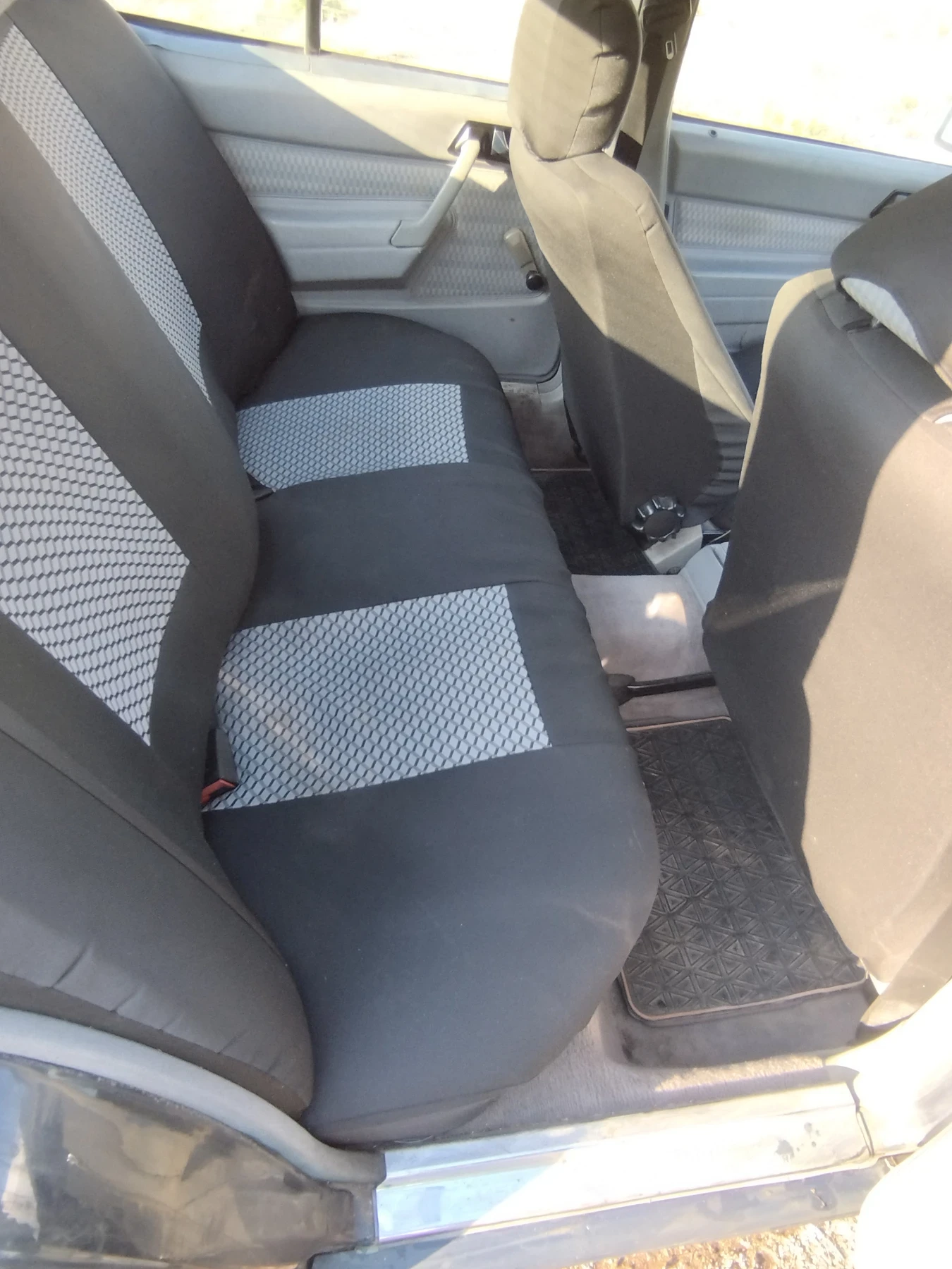 Mercedes-Benz 190 Регистриран, В движение , снимка 16 - Автомобили и джипове - 56049002