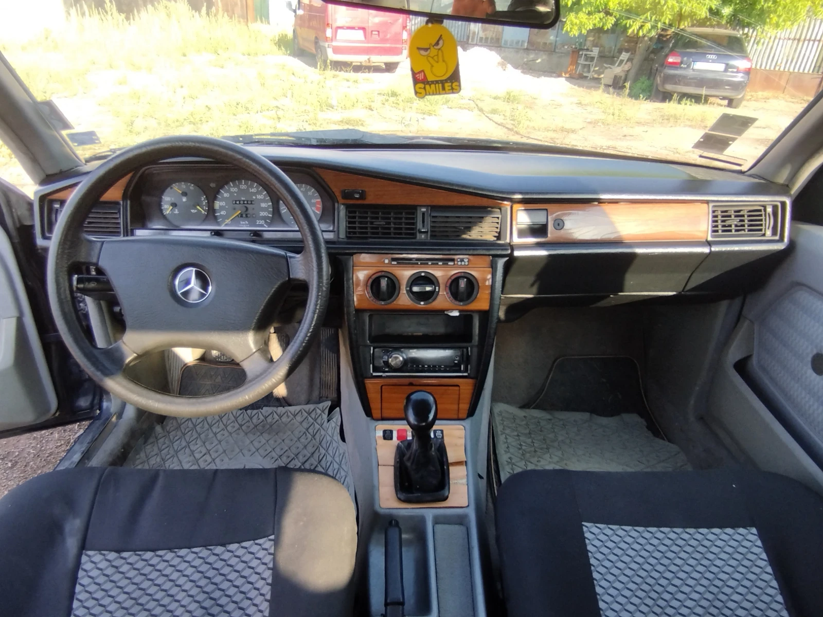 Mercedes-Benz 190 Регистриран, В движение , снимка 11 - Автомобили и джипове - 56049002