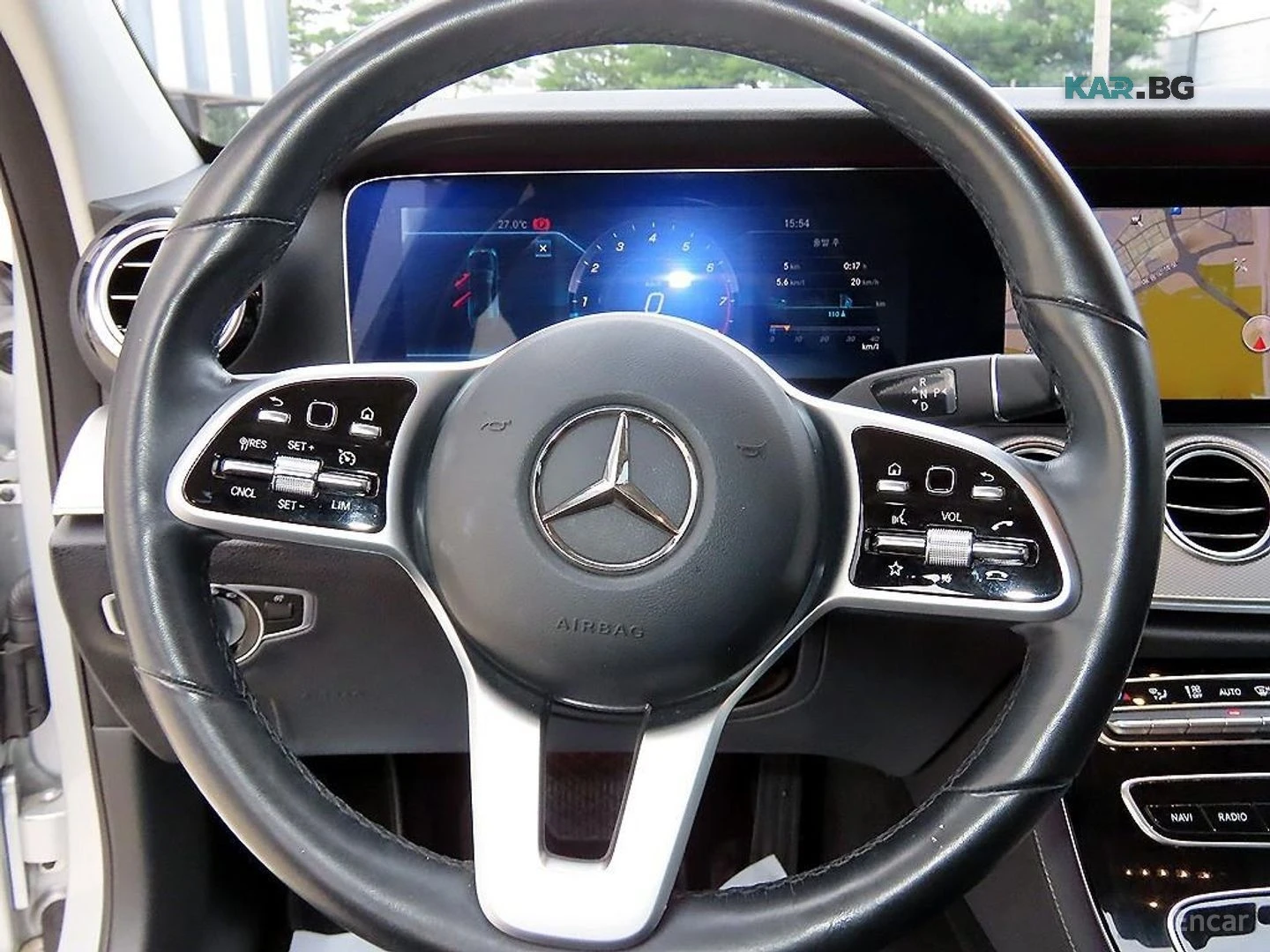 Mercedes-Benz E 250 AMG* КОЖА* ОБДУХВ* НАВИ, снимка 9 - Автомобили и джипове - 56224005
