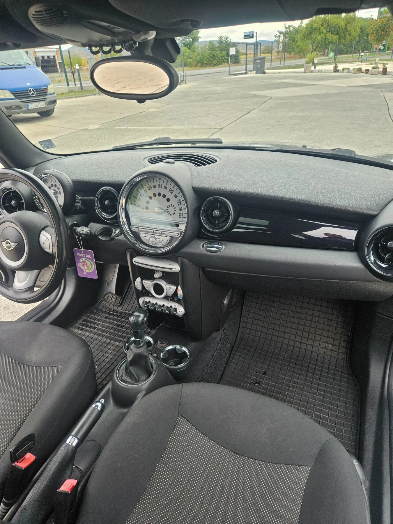 Mini Cooper 1.6D, снимка 15 - Автомобили и джипове - 56480609