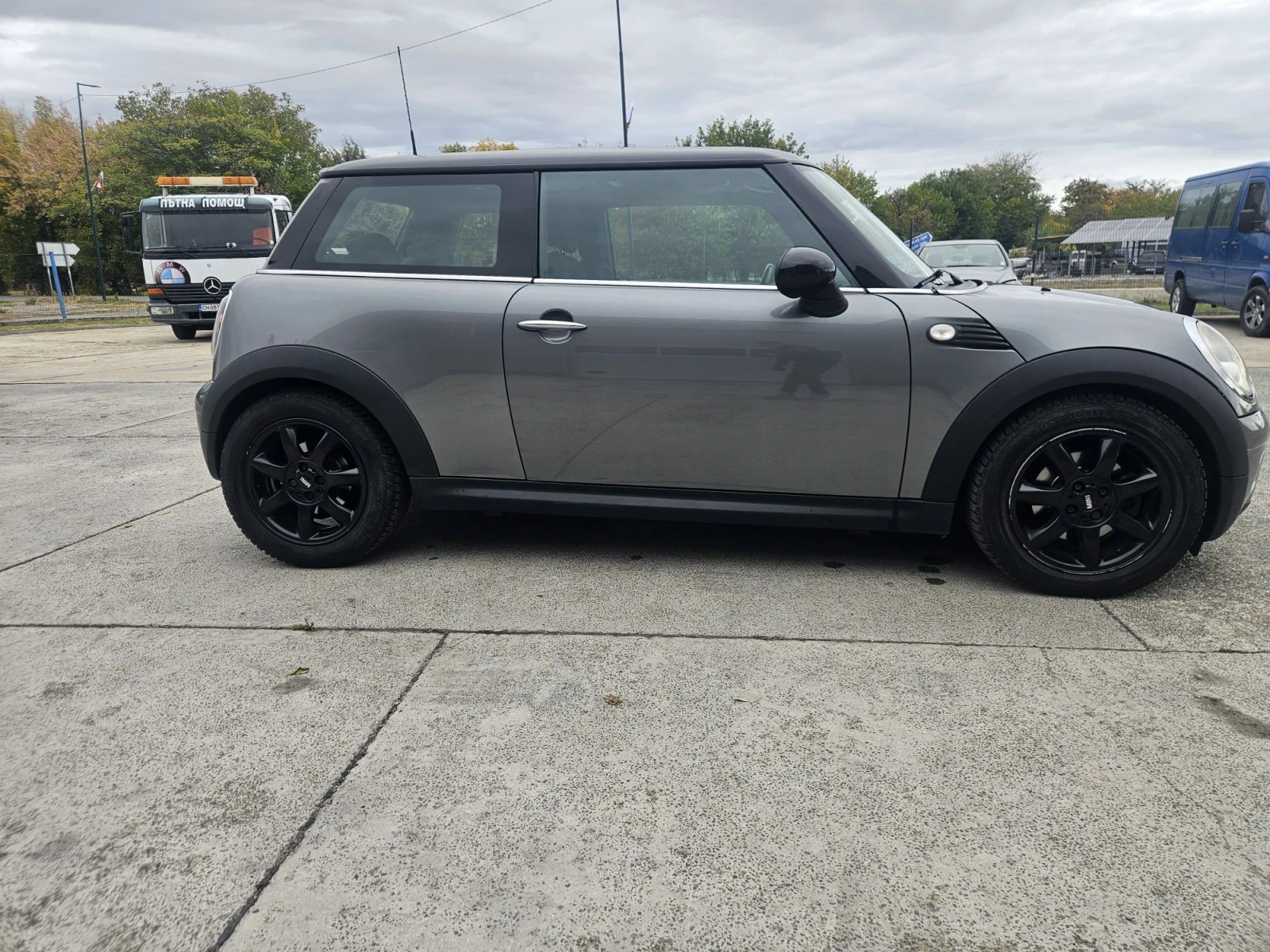 Mini Cooper 1.6D, снимка 11 - Автомобили и джипове - 56480609