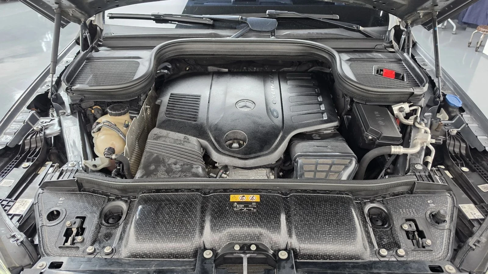 Mercedes-Benz GLE 450, снимка 6 - Автомобили и джипове - 56686744