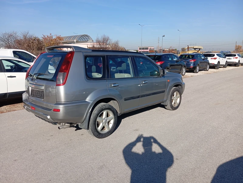 Nissan X-trail 2.2 дизел , снимка 3 - Автомобили и джипове - 48046815