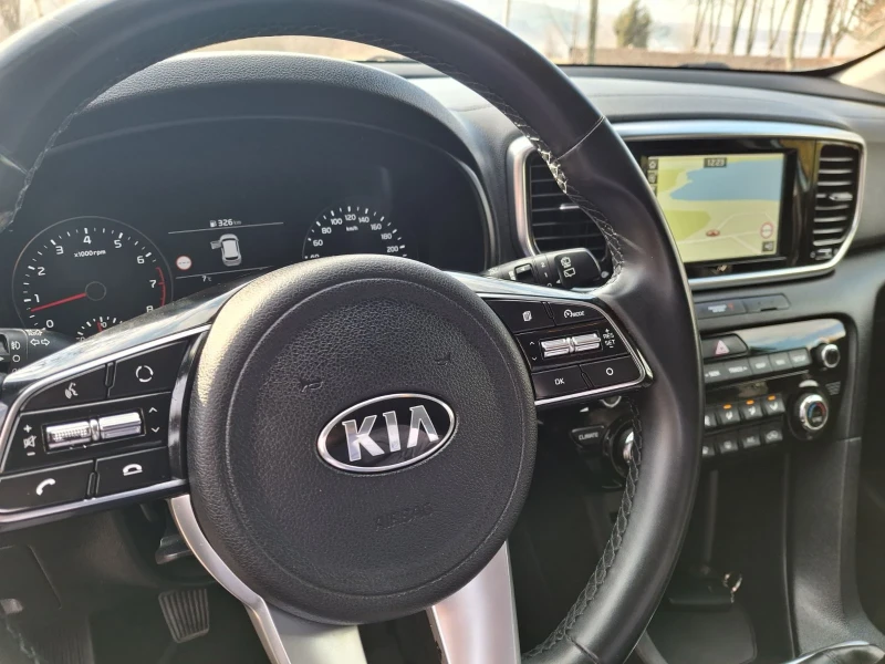 Kia Sportage, снимка 6 - Автомобили и джипове - 48395500