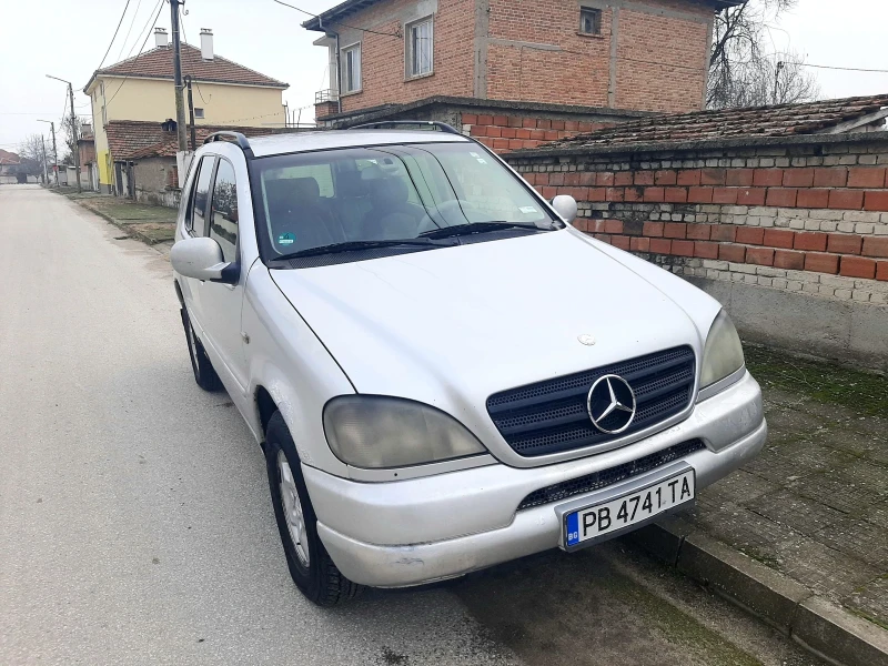 Mercedes-Benz ML 270 2.7.163к+ КЛИМА 4+ 4.ТОП , снимка 4 - Автомобили и джипове - 48672500