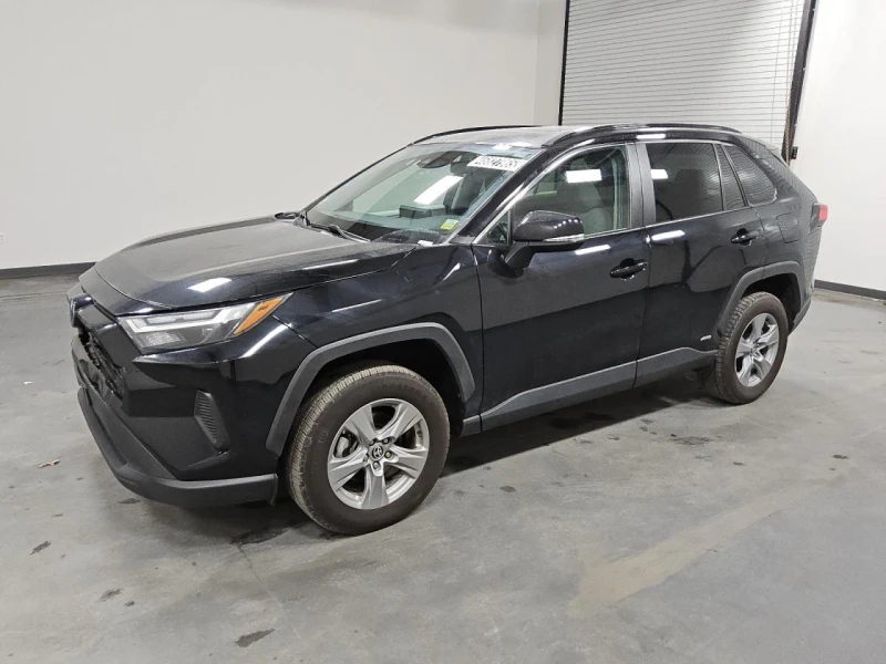 Toyota Rav4 2022 TOYOTA RAV4 XLE, снимка 1 - Автомобили и джипове - 49417813