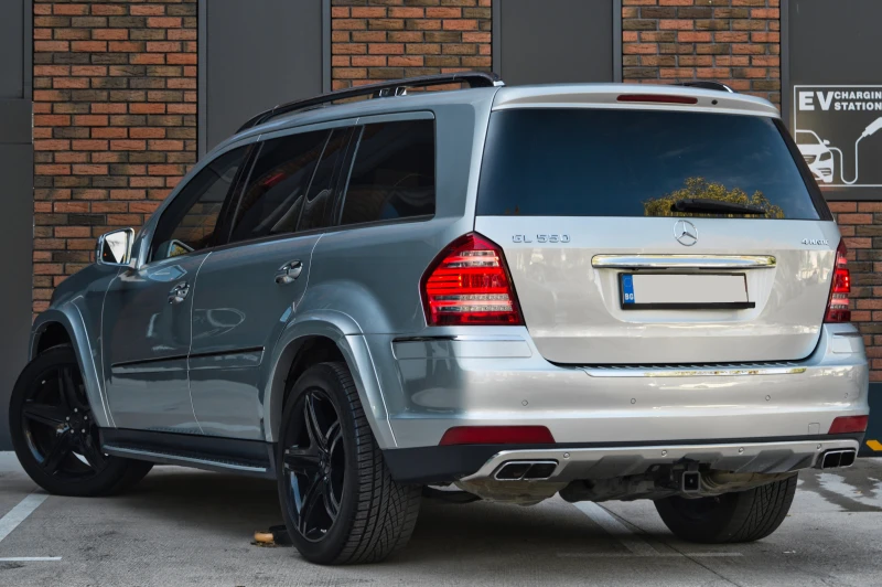 Mercedes-Benz GL 550 4 Matic, снимка 6 - Автомобили и джипове - 52480261