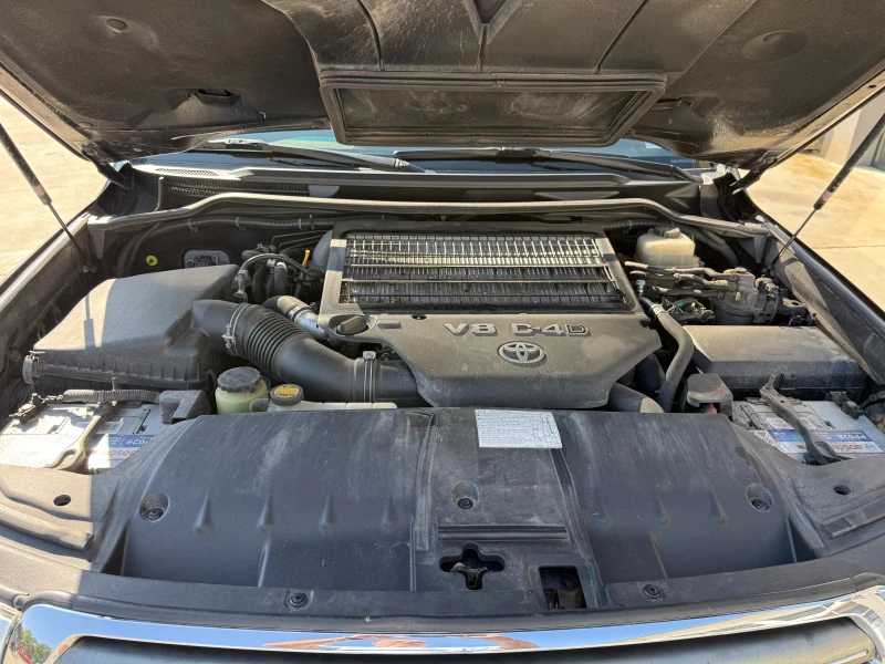 Toyota Land cruiser 200 4.5 V8, снимка 12 - Автомобили и джипове - 52563985