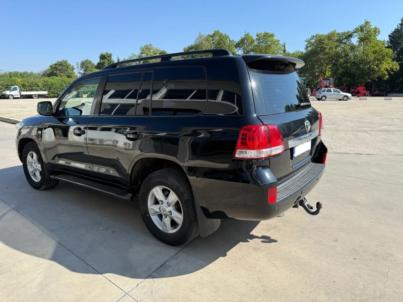 Toyota Land cruiser 200 4.5 V8