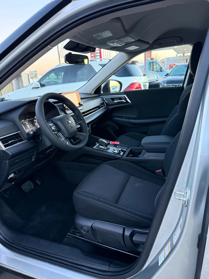Mitsubishi Outlander ES 2.5 S-AWC AWD, снимка 7 - Автомобили и джипове - 53538667