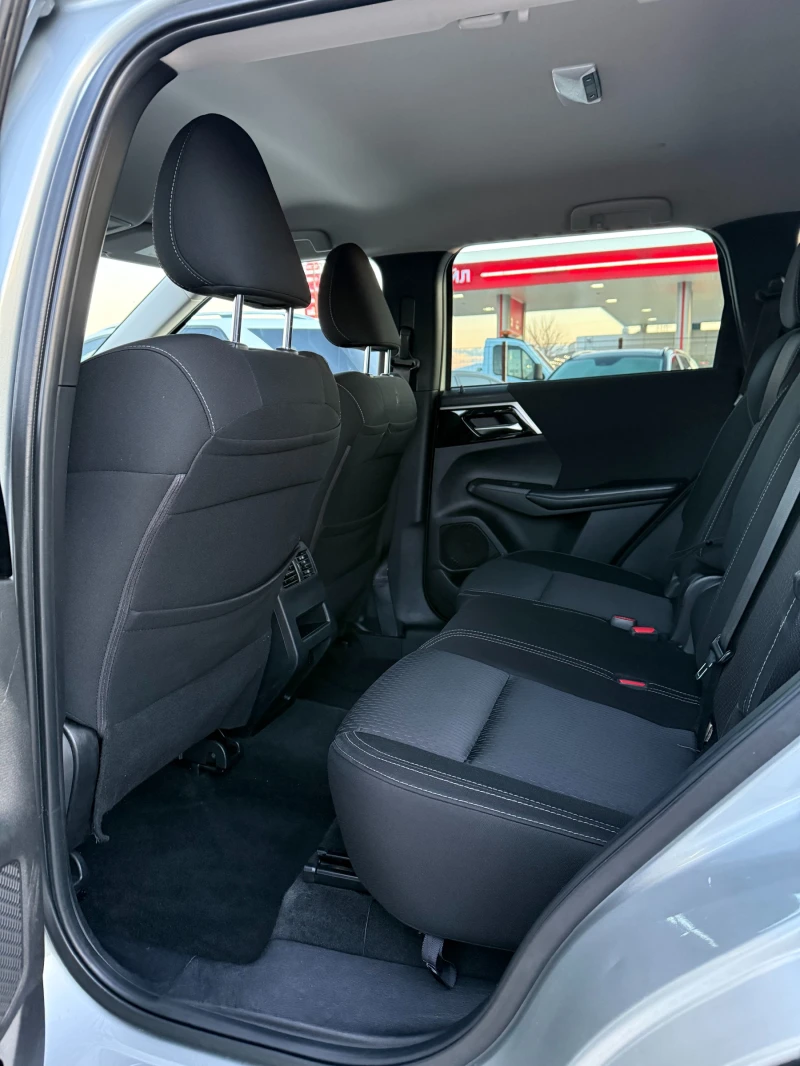 Mitsubishi Outlander ES 2.5 S-AWC AWD, снимка 11 - Автомобили и джипове - 53538667