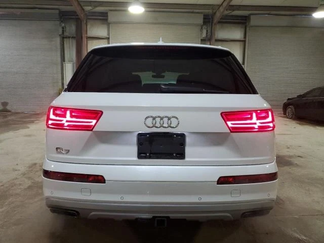 Audi Q7, снимка 6 - Автомобили и джипове - 48777725