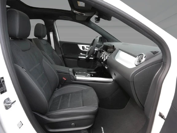 Mercedes-Benz GLA 220 d 4Matic = AMG Line = Advanced Plus Гаранция, снимка 8 - Автомобили и джипове - 53075102