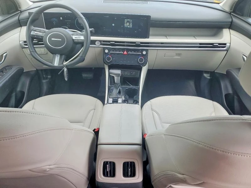 Hyundai Tucson, снимка 8 - Автомобили и джипове - 54707785