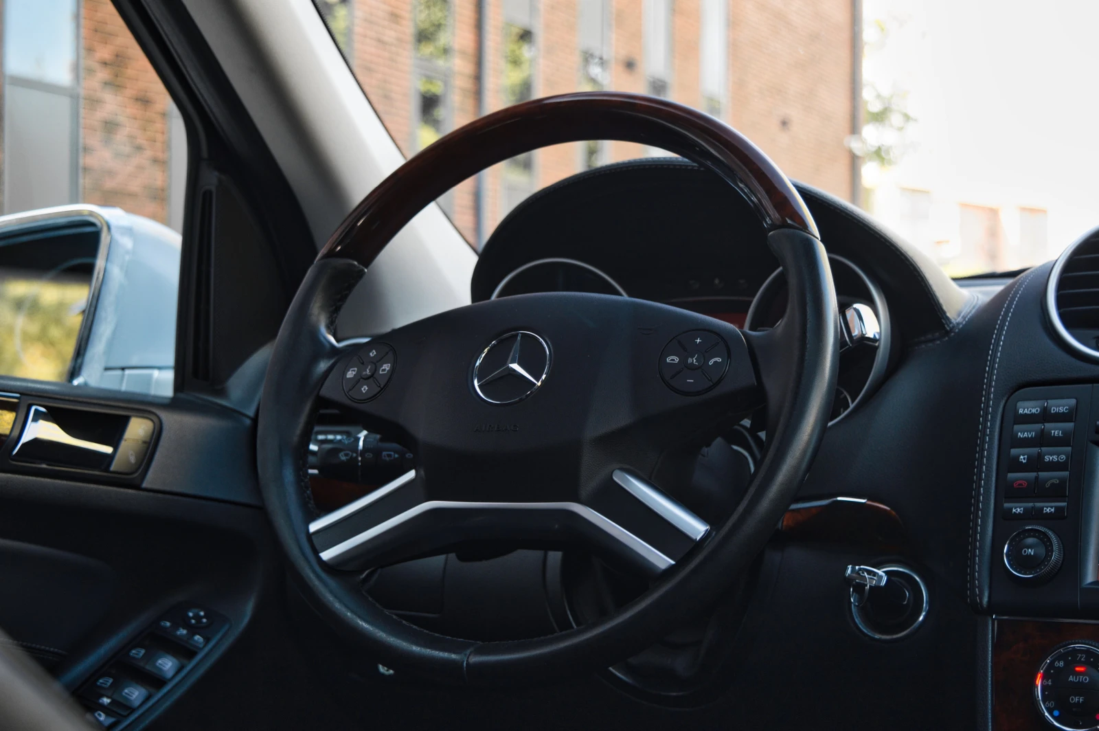 Mercedes-Benz GL 550 4 Matic - изображение 8
