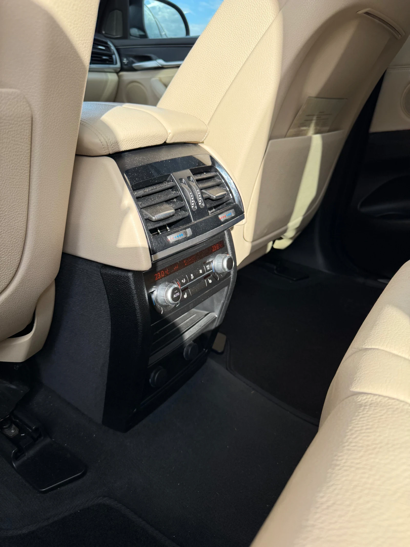 BMW X5 35i - изображение 9